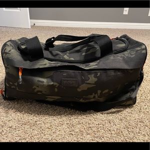 Vooray Boost XL Camo Duffel Bag
